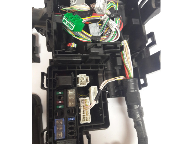 Блок предохранителей  403888820R   Renault Kadjar    