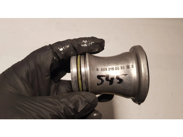 Другая деталь двигателя