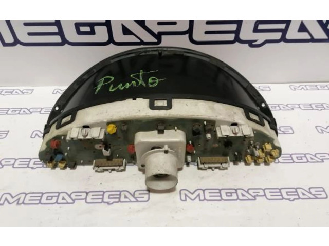 Přístrojová deska Fiat Punto (176) 60.6000.016.0A, 6060000160A