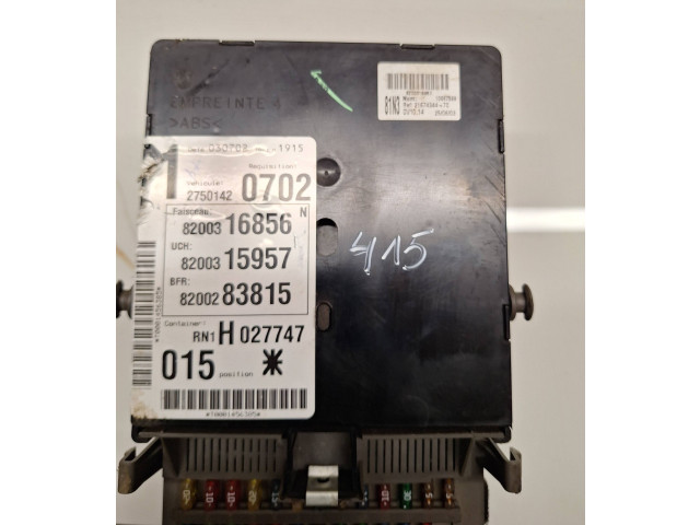   Pojistková skříňka 8200316856, 8200283815   Renault Espace -  Grand espace IV 2005