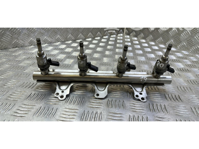 Топливная рампа 06J133317M Audi A5 8T 8F для двигателя Cdnc