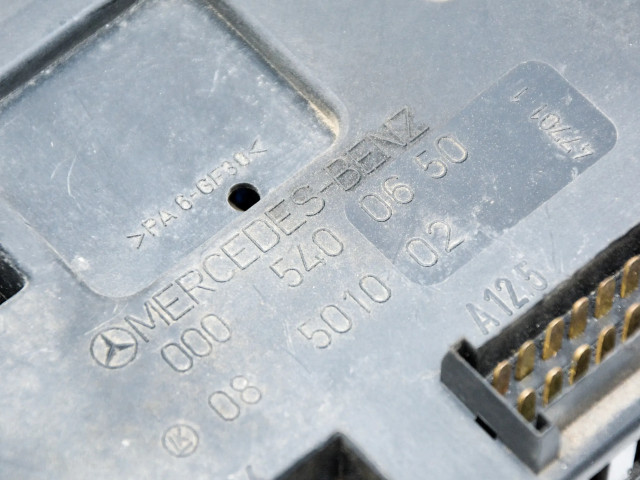 Pojistková skříňka 0005400650, 08501002 Mercedes-Benz Vito Viano W638 1996