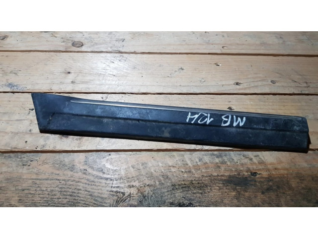 Отделка переднего фонаря