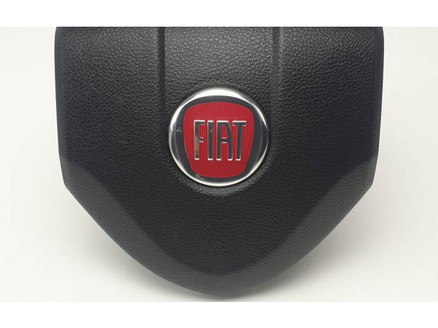 Подушка безопасности водителя K52029351AE   Fiat Freemont