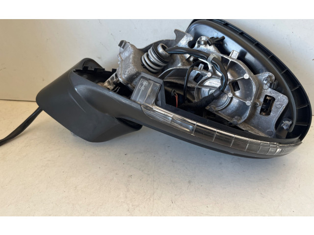 Zpětné zrcátko Volkswagen Touareg II 2013 7P6857501EN