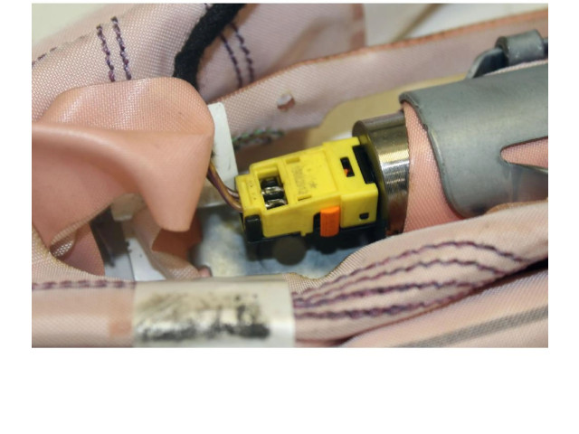 Боковая подушка безопасности CN15A042D94AC Ford Ecosport