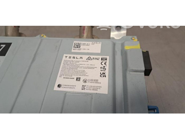 Блок комфорта Tesla Model S