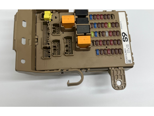 Блок предохранителей 82201SJ901, 912093   Subaru Forester SK