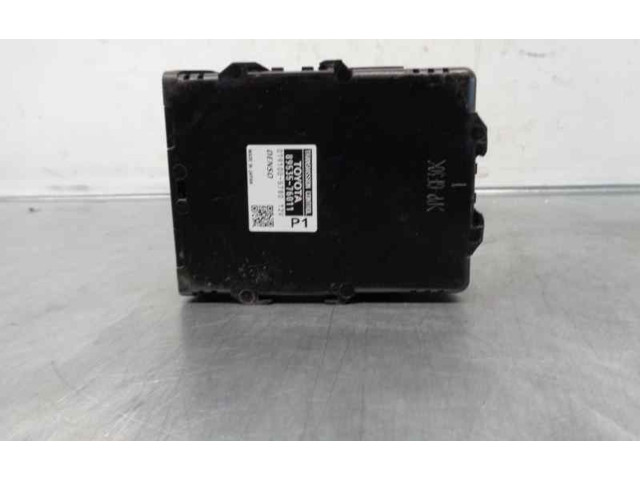 Блок управления коробкой передач 8953576011   Lexus CT 200H