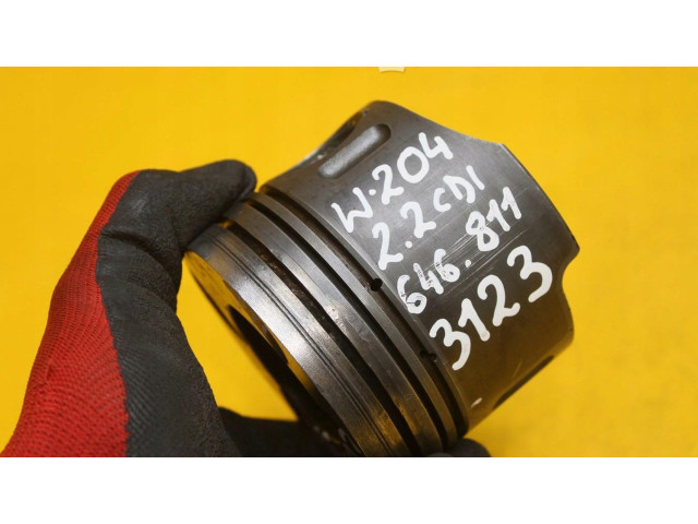 Píst Mercedes-Benz E W211