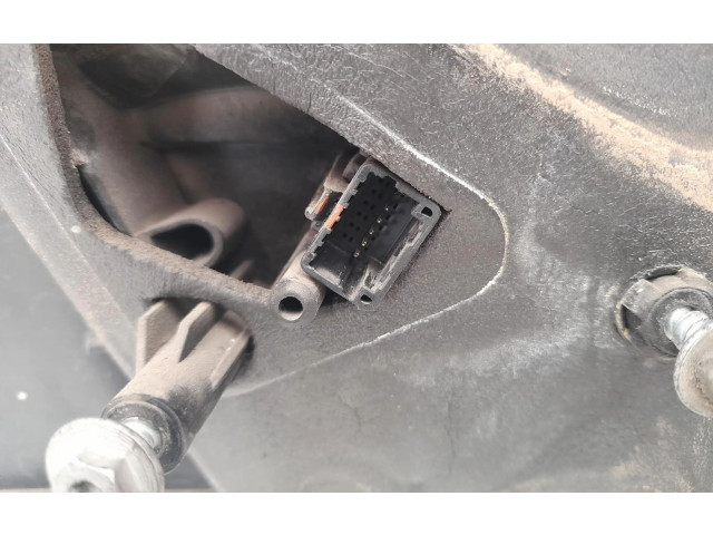 Зеркало электрическое        Renault Clio I  1997 - 1998 года   