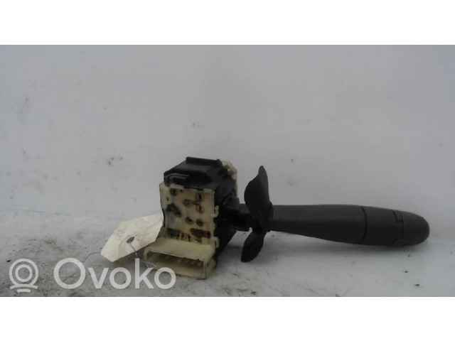 Ручка стеклоочистителей 7701051760   Renault Clio II