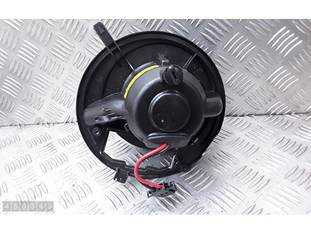 Вентилятор печки F997167J Skoda Yeti (5L)