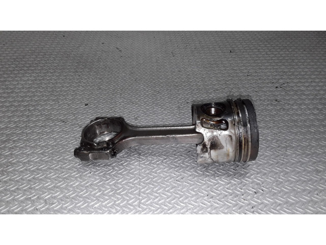 Píst Fiat Doblo pro naftový motor 1.3