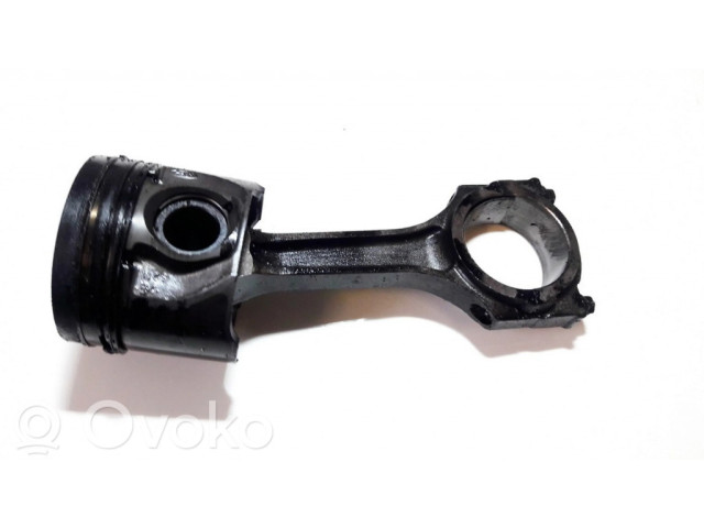 Píst 24655b Ford Mondeo Mk III pro naftový motor 2.0