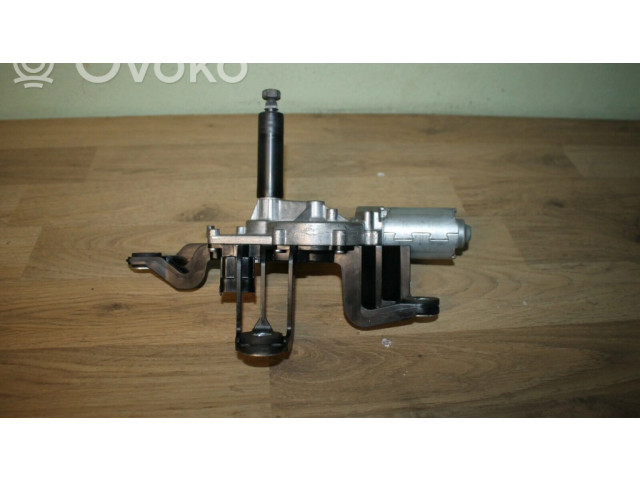 Моторчик заднего дворника 390201595    Saab 9-3 Ver2