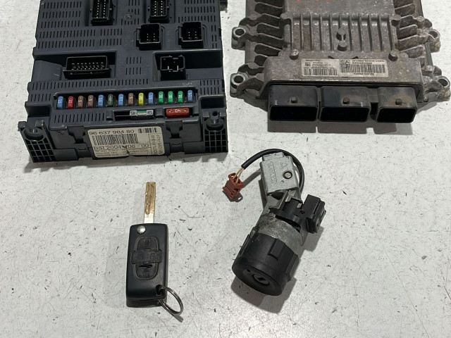 Комплект блоков управления SW9665100380, SW9665100380   Lancia Phedra