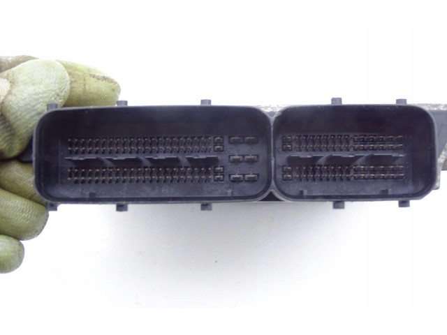 Блок управления двигателем ECU