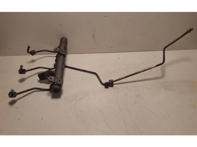 Топливная рампа 059130089M   Audi A6 S6 C6 4F  