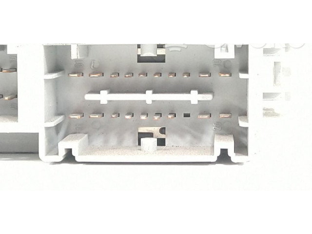 Блок предохранителей NB2161010029007, 51826466 Lancia Delta III