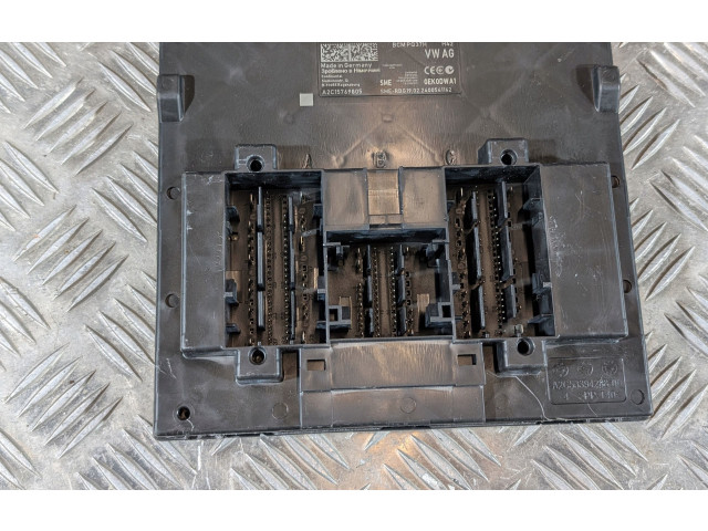 Блок комфорта 5Q0937084DD, A2C15769803 Audi Q2 -