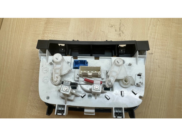 Блок управления кондиционера воздуха / климата/ печки (в салоне)