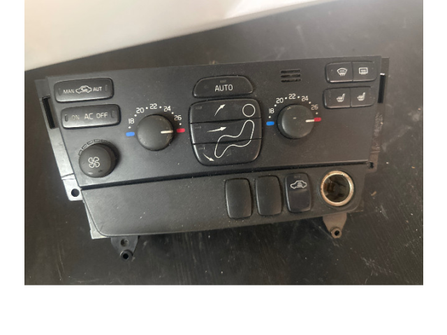 Блок управления климат-контролем 30746022, SN1579664 Volvo V70