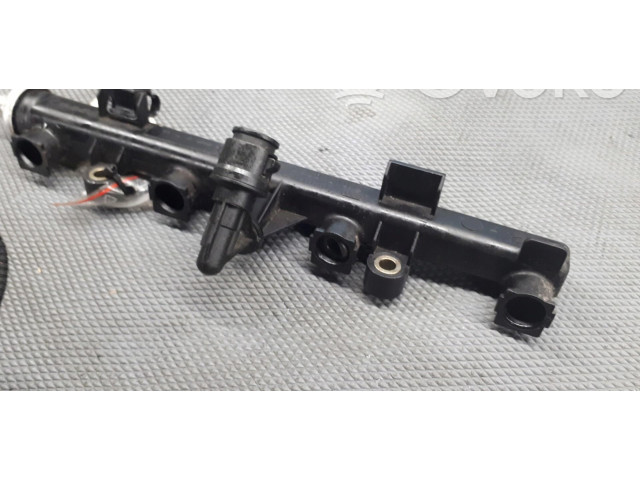 Vstřikovací lišta 0280151073   Fiat Punto (188)     