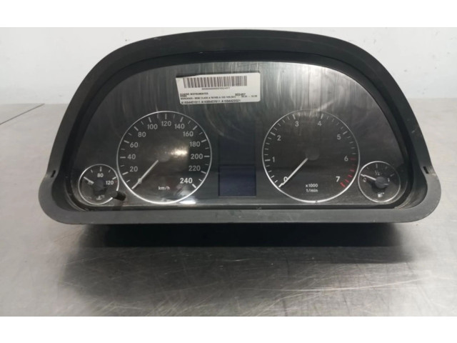 Панель приборов    Mercedes-Benz A W169       