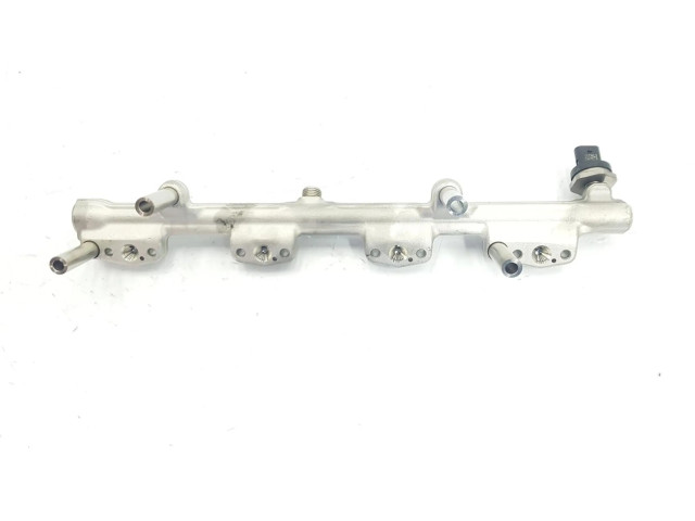 Vstřikovací lišta 13538665633, 8665633 BMW 2 F44