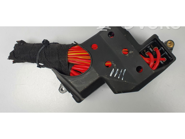 Pojistková skříňka 7L0941828A Porsche Cayenne (9PA) 2006