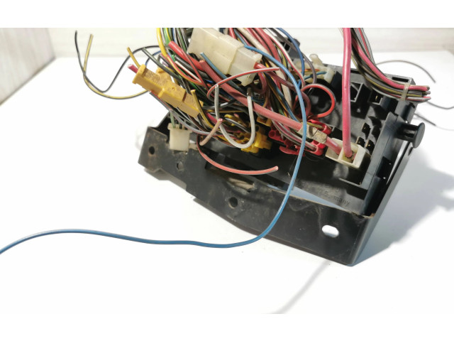 Pojistková skříňka 171941813D Volkswagen Transporter - Caravelle T3 1988