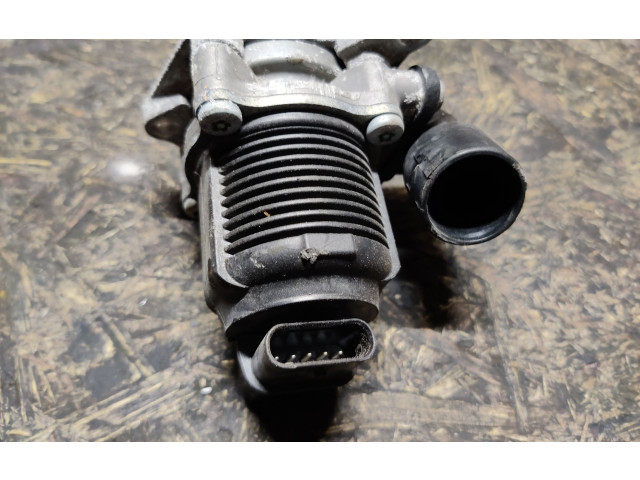 Клапан EGR 06K131097H Volkswagen Jetta VI