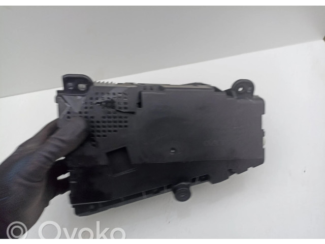 Дисплей    31473185, 0199906036   Volvo XC90