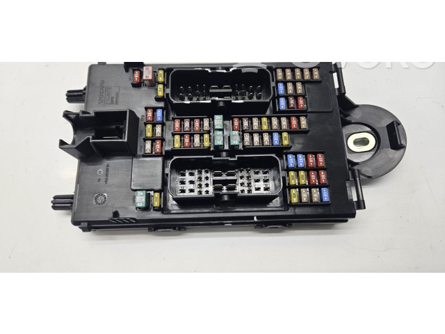 Блок предохранителей 31346672, 31346672 Volvo XC90