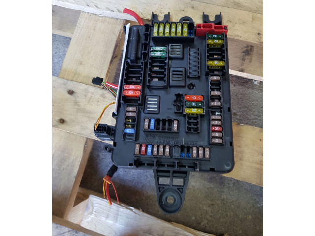 Блок предохранителей 9261111 BMW 1 F20 F21