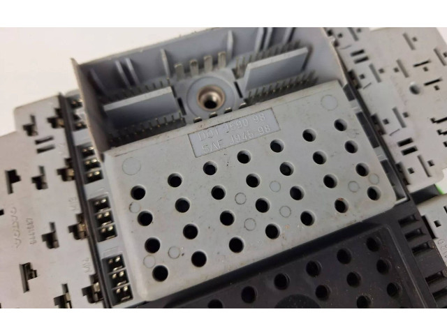 Блок предохранителей 9494594, 9494997 Volvo S80
