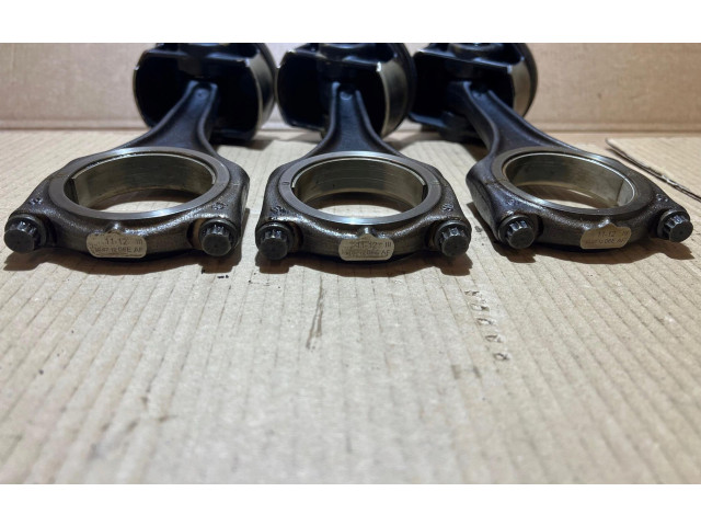 Píst Audi A8 S8 D4 4H