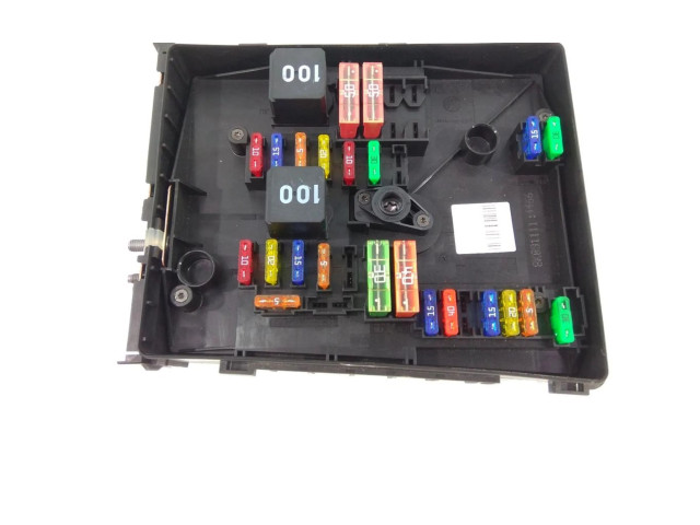 Блок предохранителей 1K0937118   Skoda Yeti (5L)    