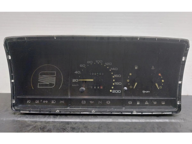 Панель приборов 39609270   Seat Ibiza I (021A)       