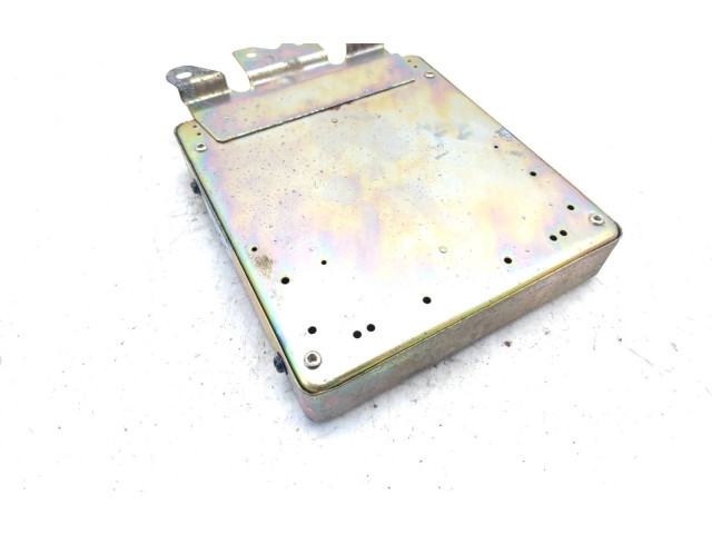 Блок управления двигателя MD175667, E2T38974 Mitsubishi Colt