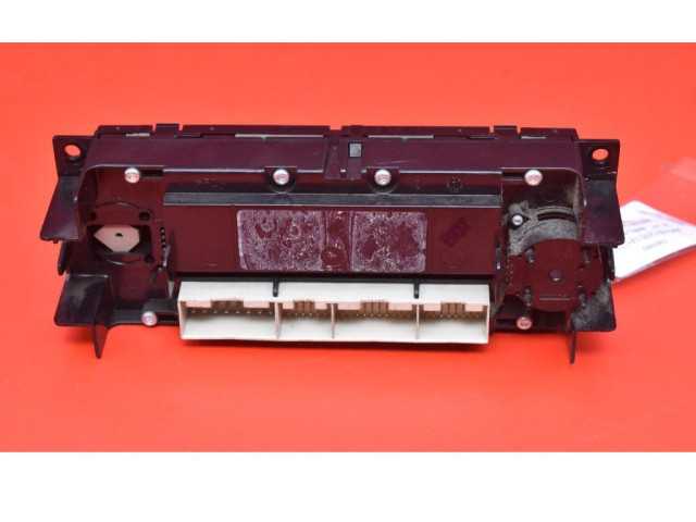 Блок управления климат-контролем    Skoda Superb B6 (3T)