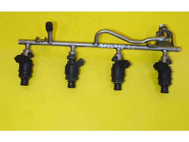 Vstřikovací lišta 90536149 Opel Zafira A