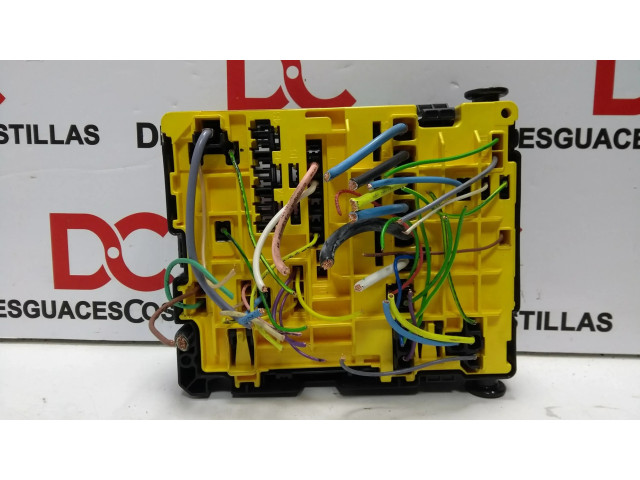 Блок предохранителей 42745303 Fiat Grande Punto