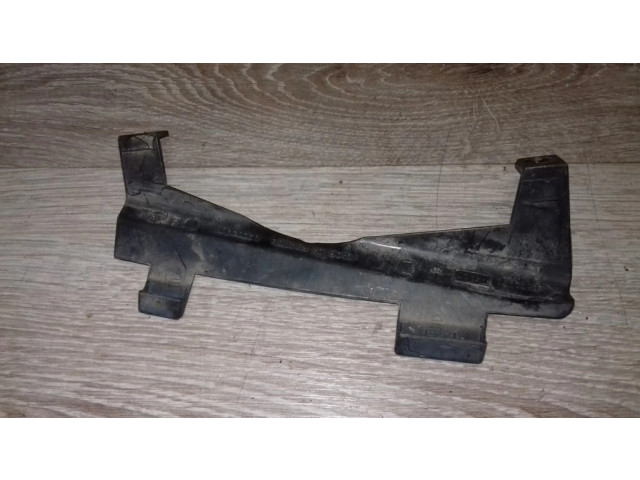 Деталь передней фары