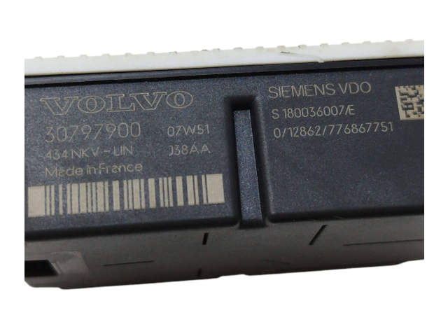 Блок АБС 30797900, S180036007E Volvo V70 2008 - 2013 года