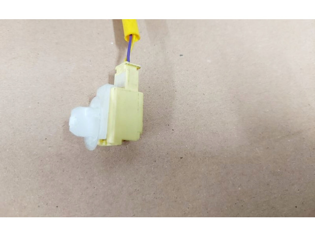 Подушка безопасности пассажира    Suzuki Ignis