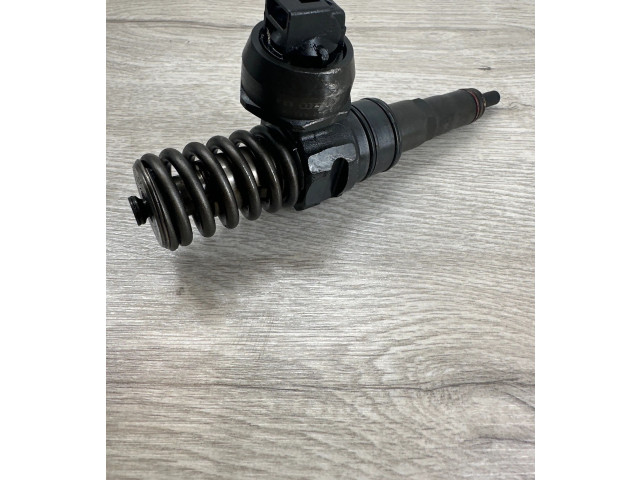 Форсунка 0414720220    Volkswagen Phaeton   