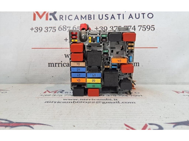 Блок предохранителей 51867697, 51867697 Alfa Romeo Giulietta