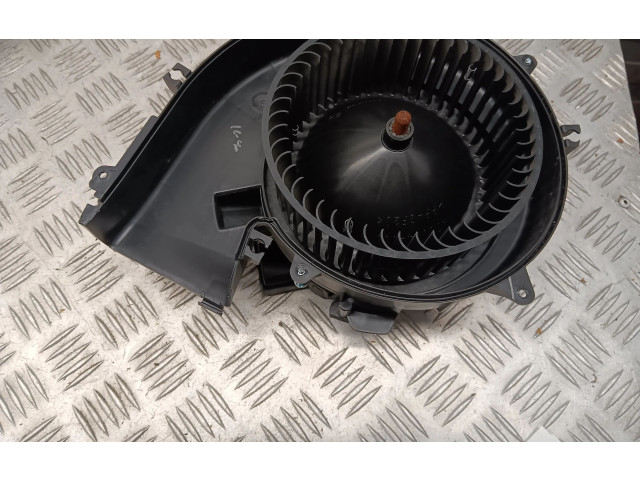 Вентилятор печки 4M1820021 Audi Q5 SQ5